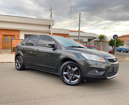 FORD FOCUS 2.0 16V FLEX 4P AUTOMÁTICO